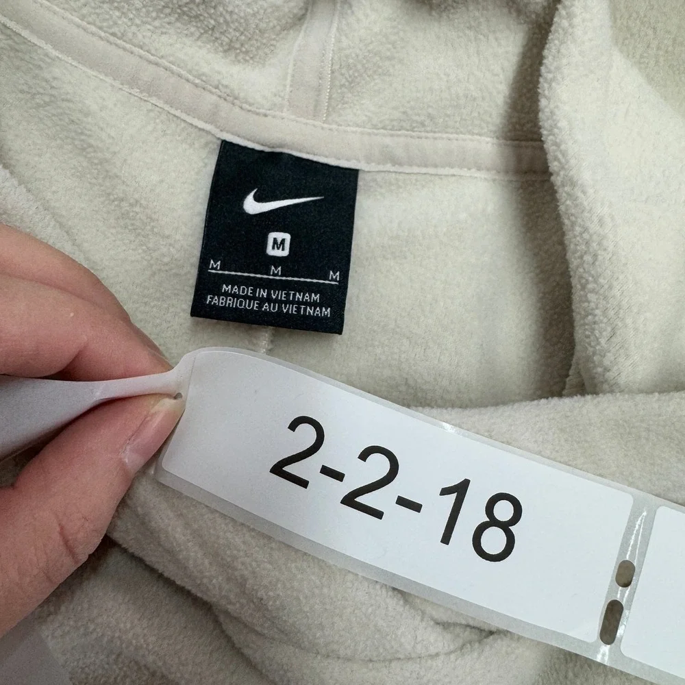 Nike Hoodie Women Medium Cream‎ Fleece CJ5760-008 Pullover Sporty Cozy
